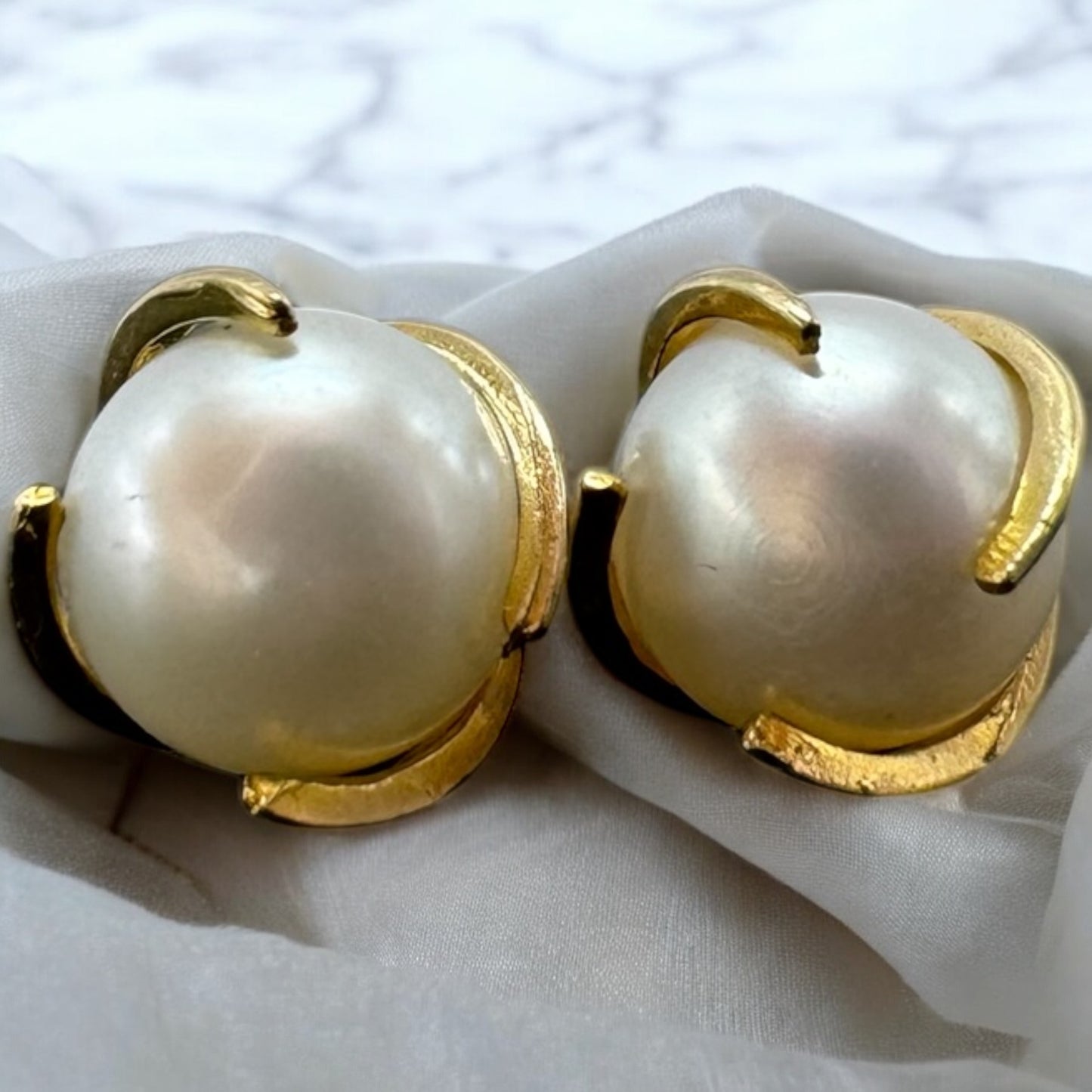 ARETE COLOR PERLA EN ORO MEXICANO 10 K