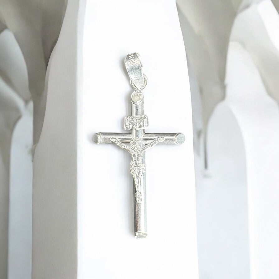 DIJE CRUCIFIJO EN PLATA MEXICANA .925