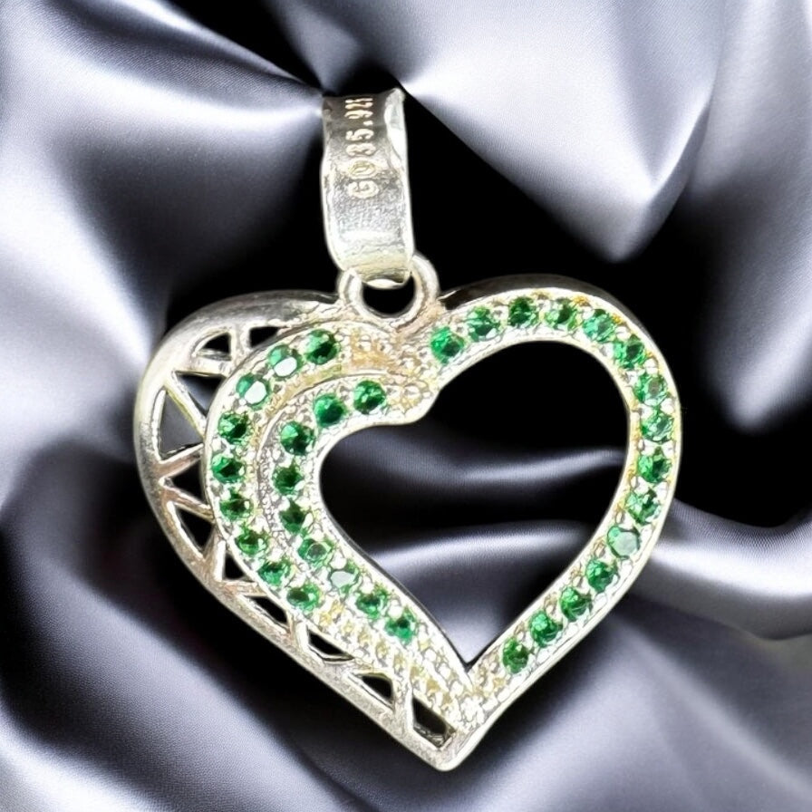 DIJE DE CORAZON EN PLATA MEXICANA .925