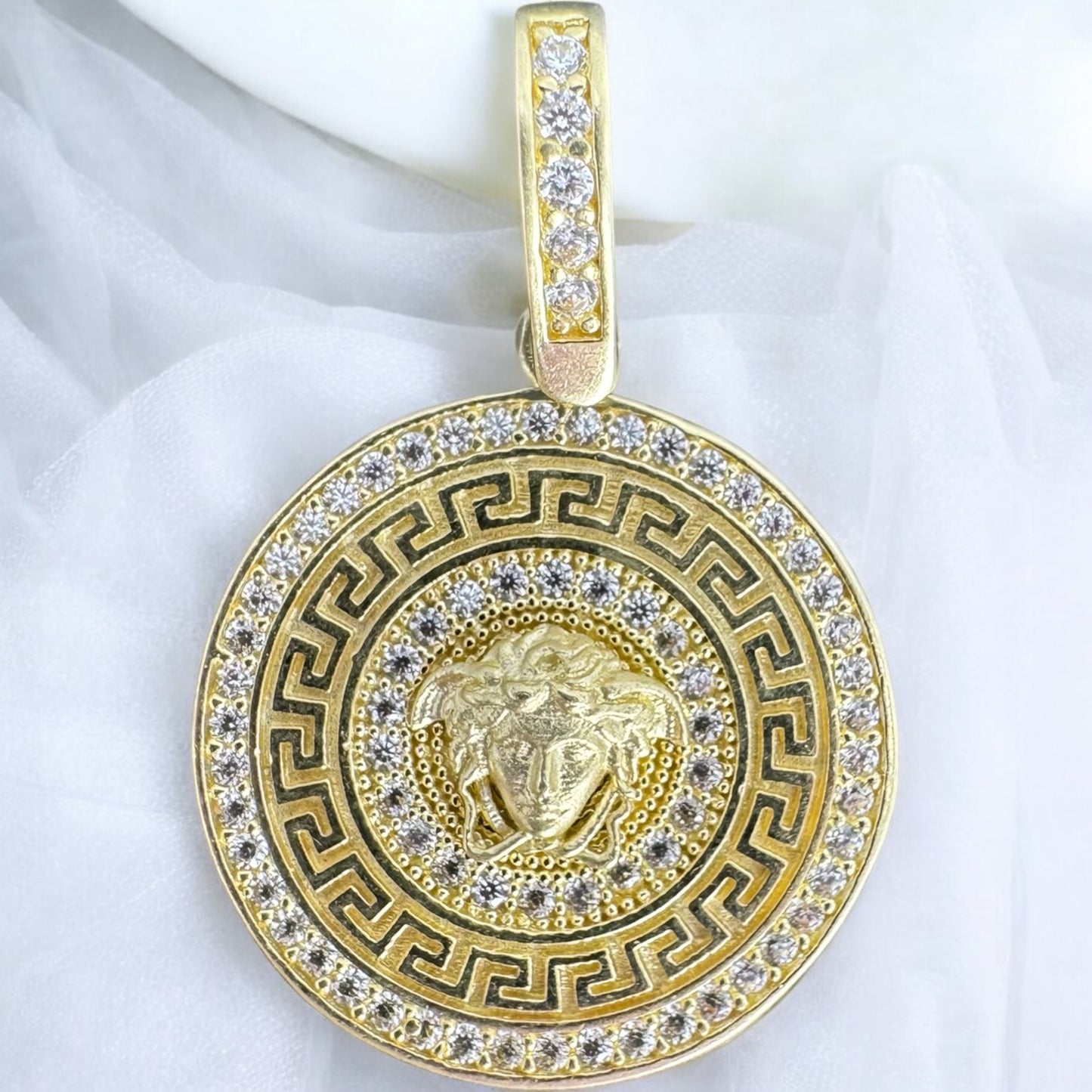 10K MEXICAN GOLD MEDUSA PENDANT