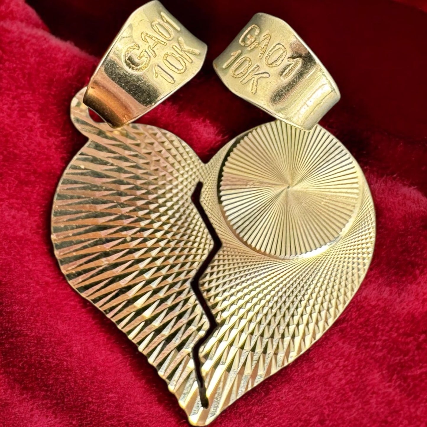 DIJE DOBLE CORAZON PARTIDO EN ORO MEXICANO 10 K