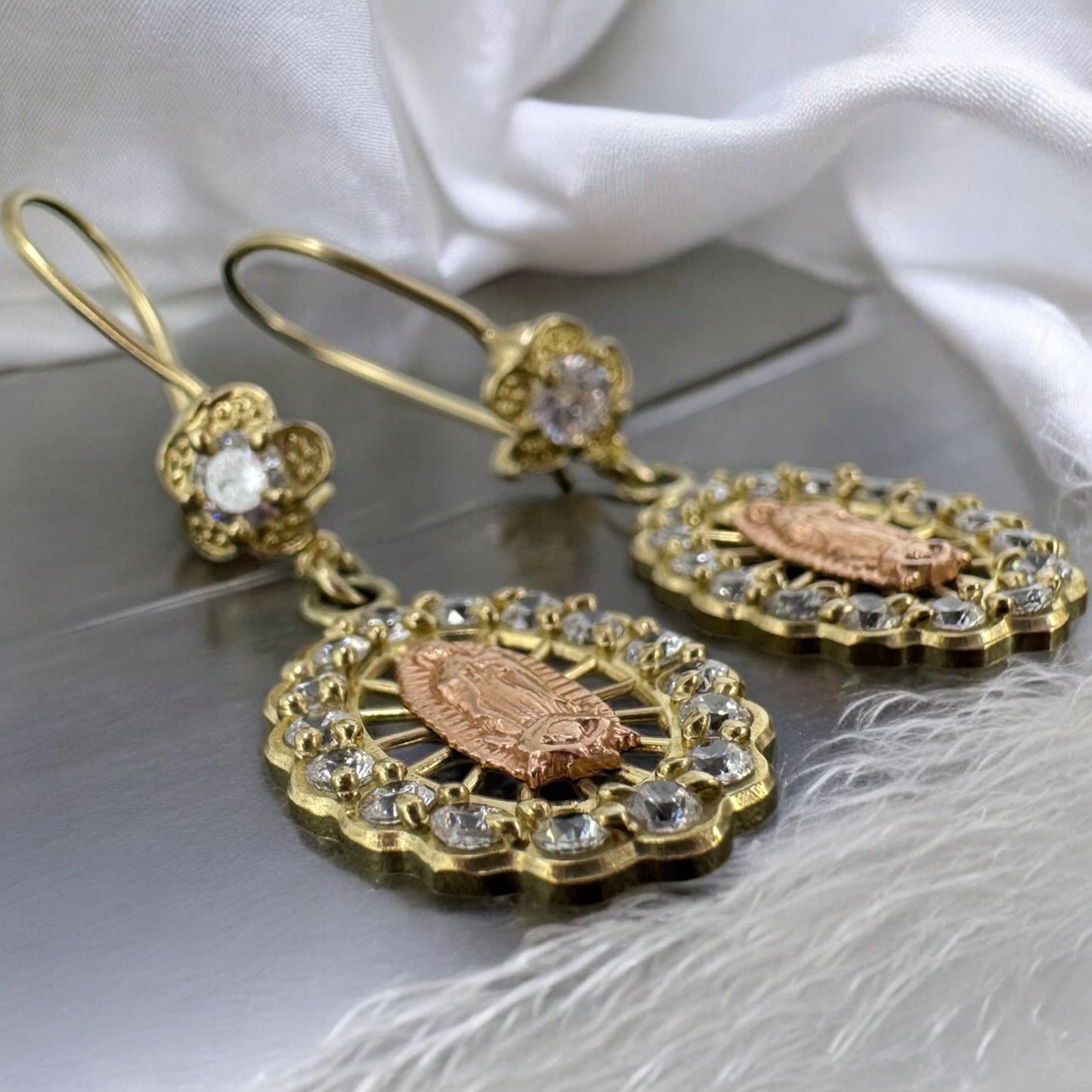 ARETES VIRGEN DE GUADALUPE EN ORO MEXICANO 10 K