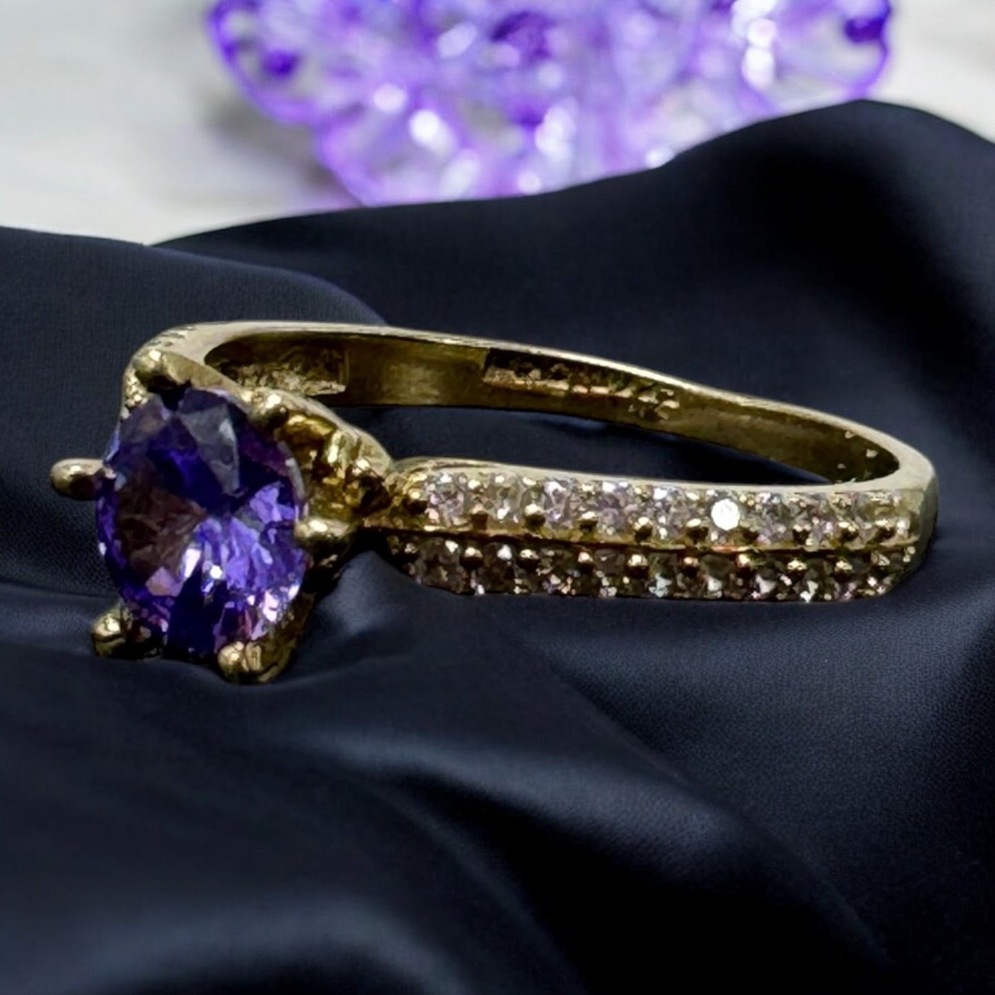 ANILLO MORADO PARA DAMA EN ORO MEXICANO 10 K