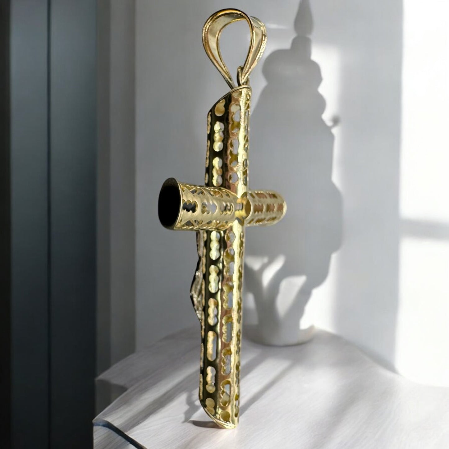 DIJE CRUCIFIJO EN ORO MEXICANO 10 K