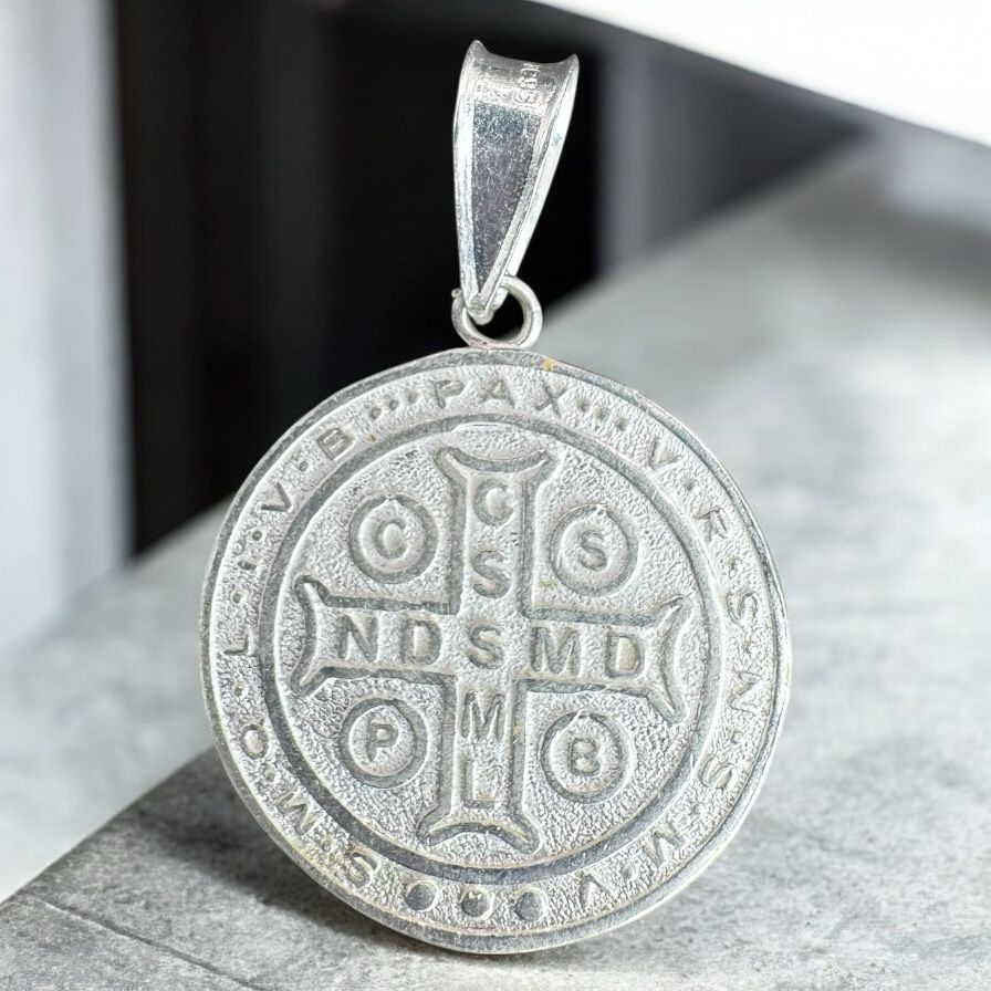 MEDALLA SAN BENITO EN PLATA MEXICANA .925