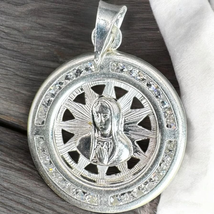 DIJE MINI DE LA VIRGEN EN PLATA .925