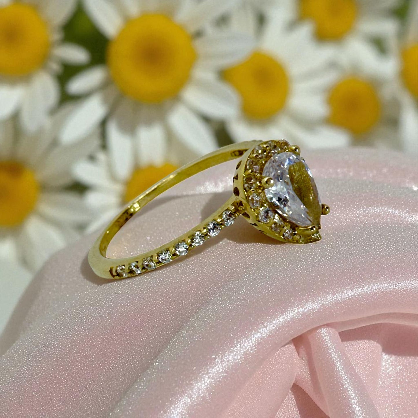 ANILLO EN FORMA DE GOTA EN ORO MEXICANO 10 K