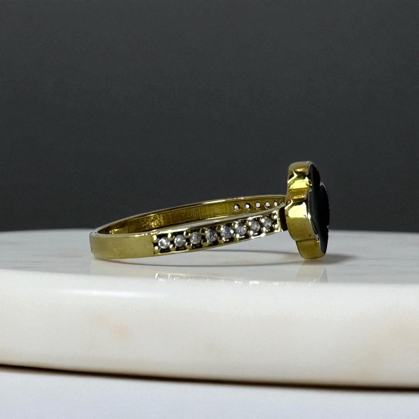 ANILLO TREBOL CON ZIRCONIA EN ORO MEXICANO 10 K