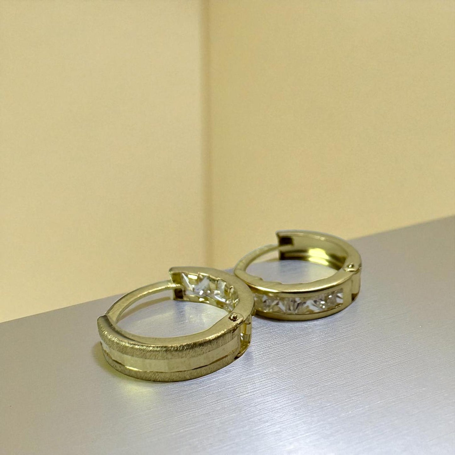 HUGGIES EN ORO MEXICANO 10 K