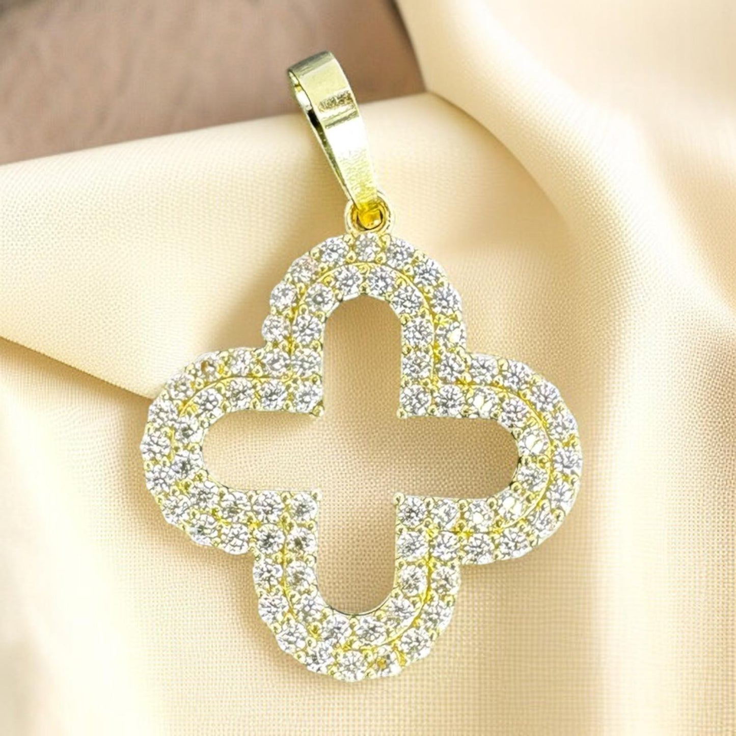 DIJE SILUETA DE UNA FLOR EN ORO MEXICANO 10 K