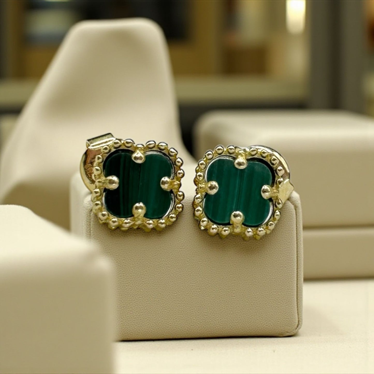 ARETE TREBOL EN ORO MEXICANO 10 K