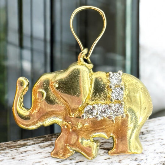 DIJE ELEFANTE EN ORO MEXICANO 10 K
