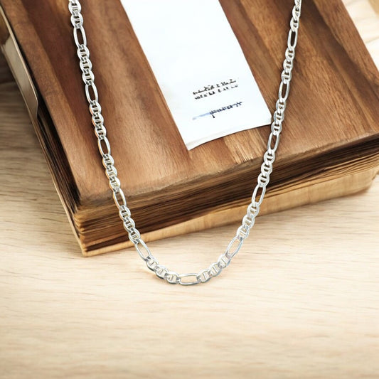 CADENA FIGARO CON GUCCI EN PLATA MEXICANA .925