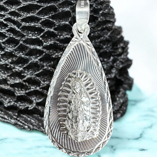 DIJE VIRGEN EN PLATA MEXICANA .925