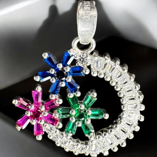 DIJE CON 3 FLORES EN PLATA MEXICANA .925