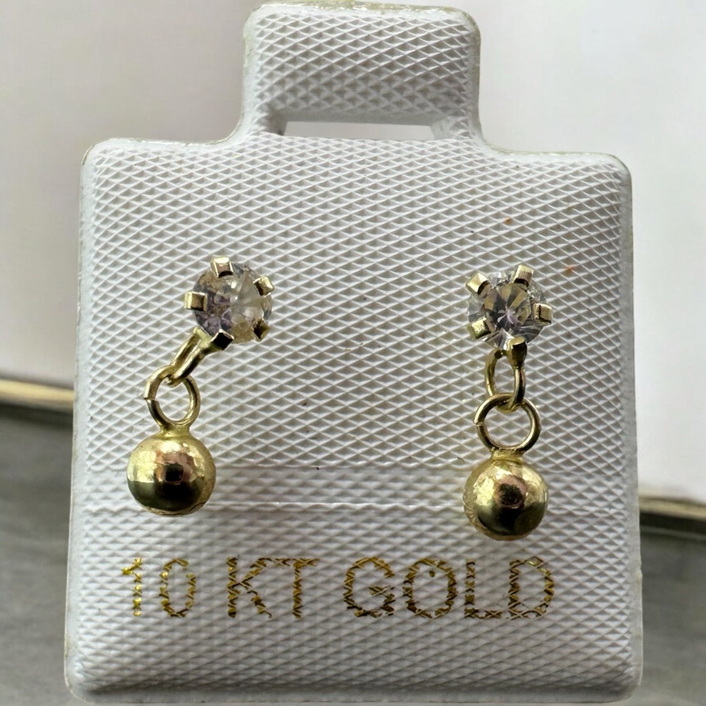 BROQUEL COLGANTE EN ORO MEX. 10 K
