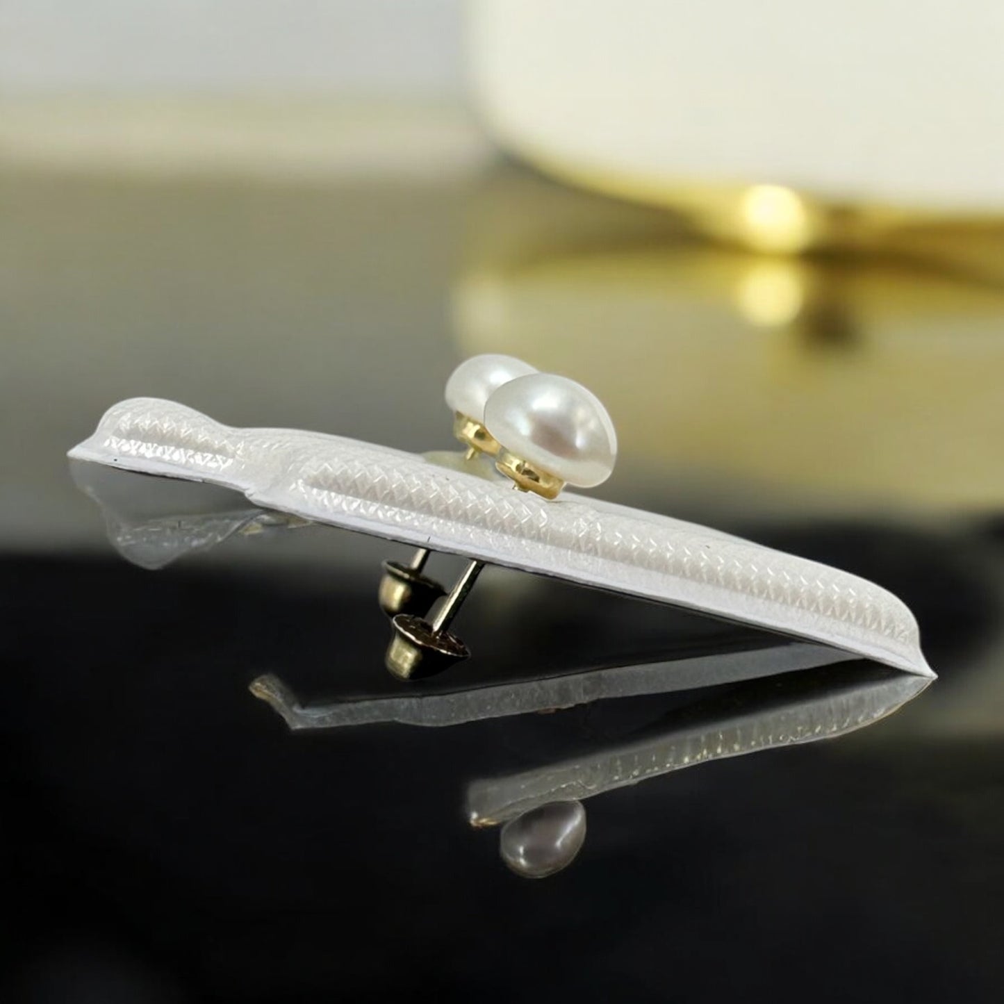 BROQUEL PERLA EN ORO 10 K