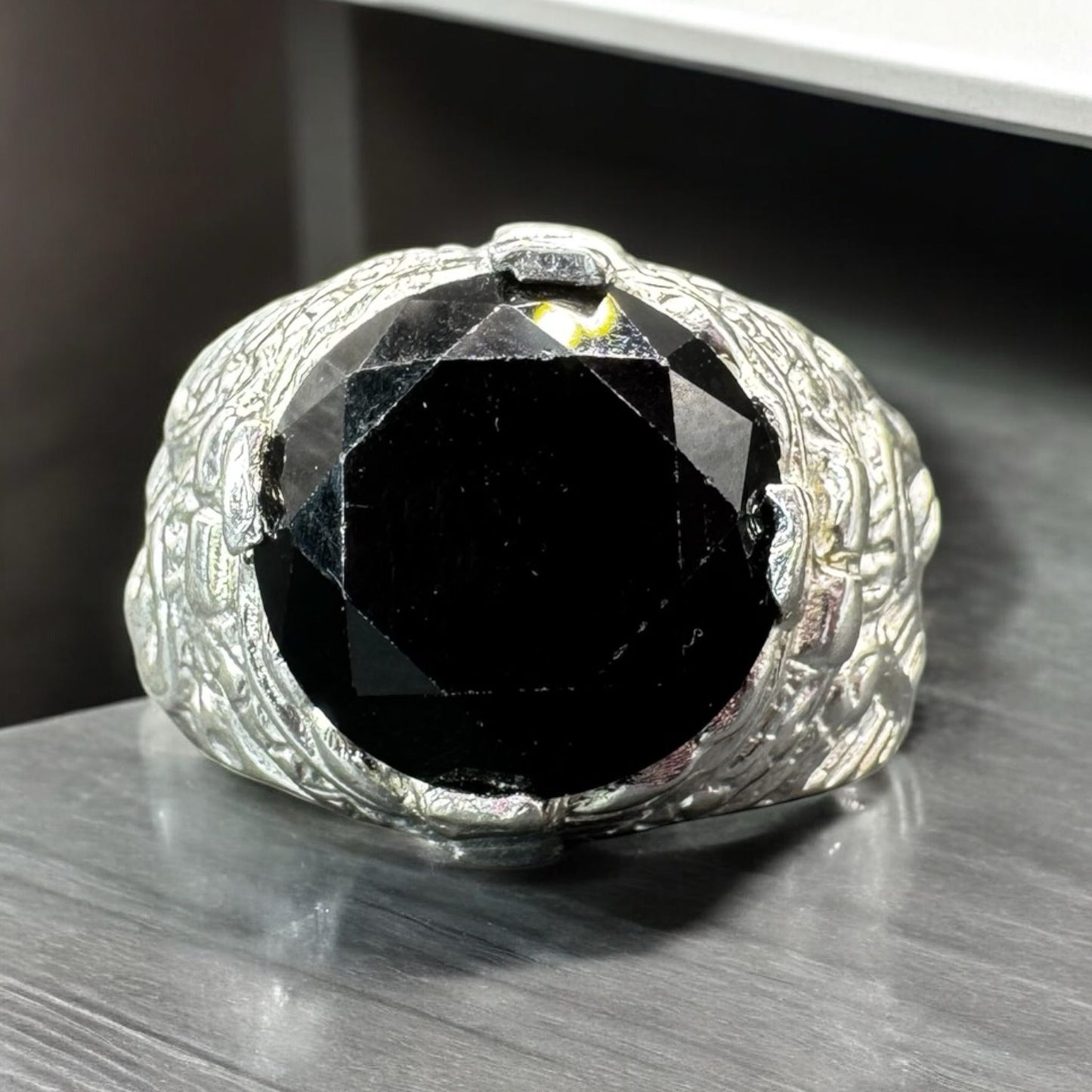 ANILLO PERLA NEGRA PARA CABALLERO EN PLATA MEXICANA .925