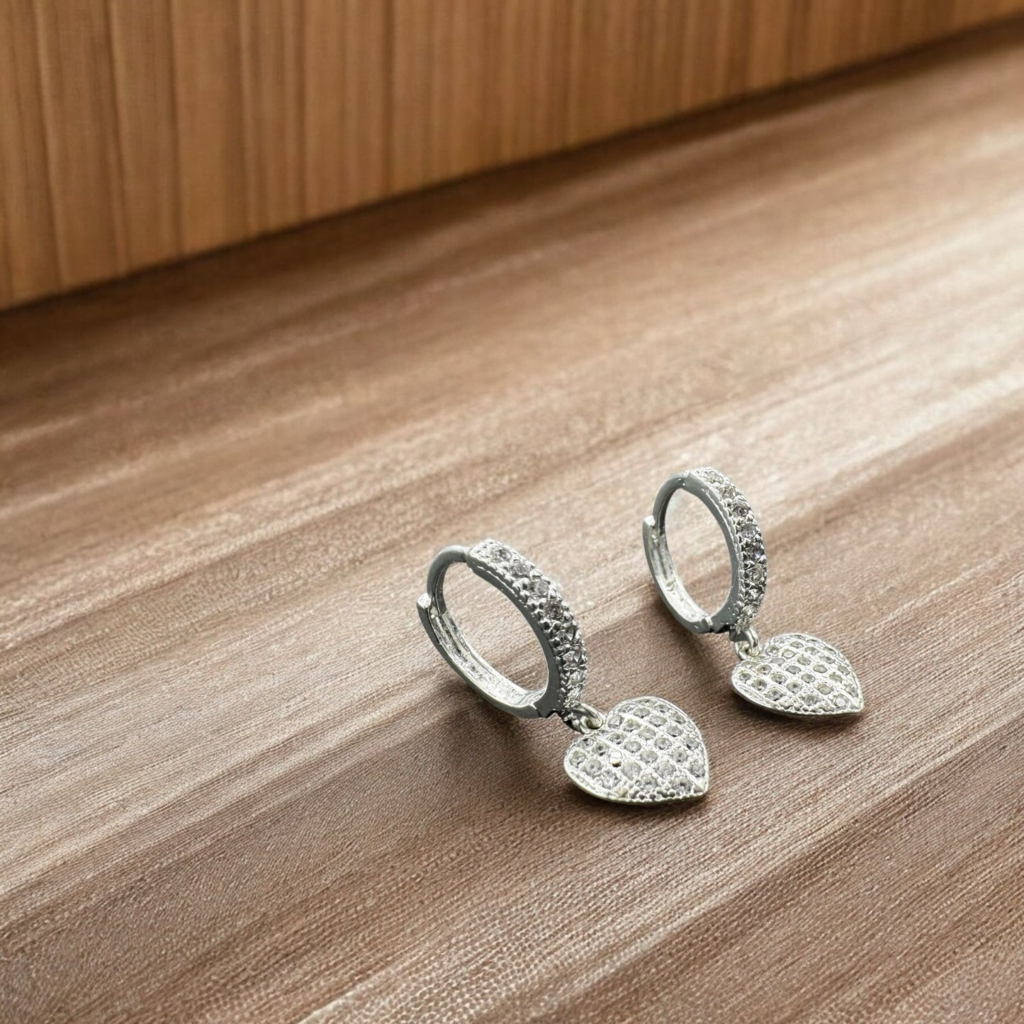 ARETE ARRACADA DE CORAZON EN PLATA MEXICANA .925