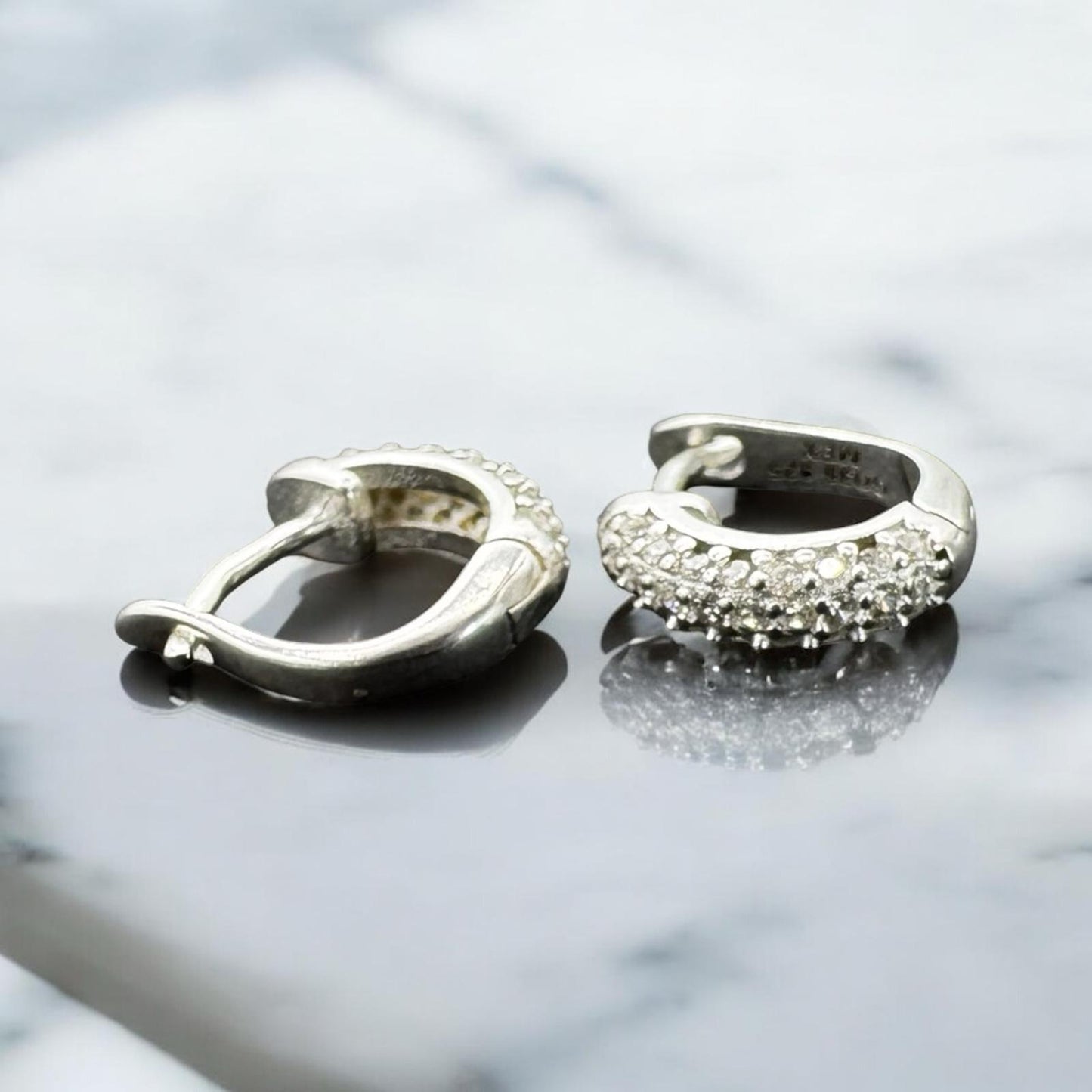 MINI HUGGIE EN PLATA MEXICANA .925
