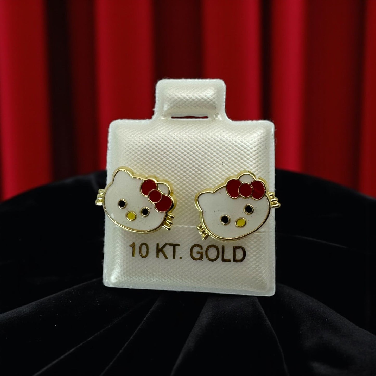 BROQUEL KITTY ESMALTADA EN ORO MEXICANO 10 K