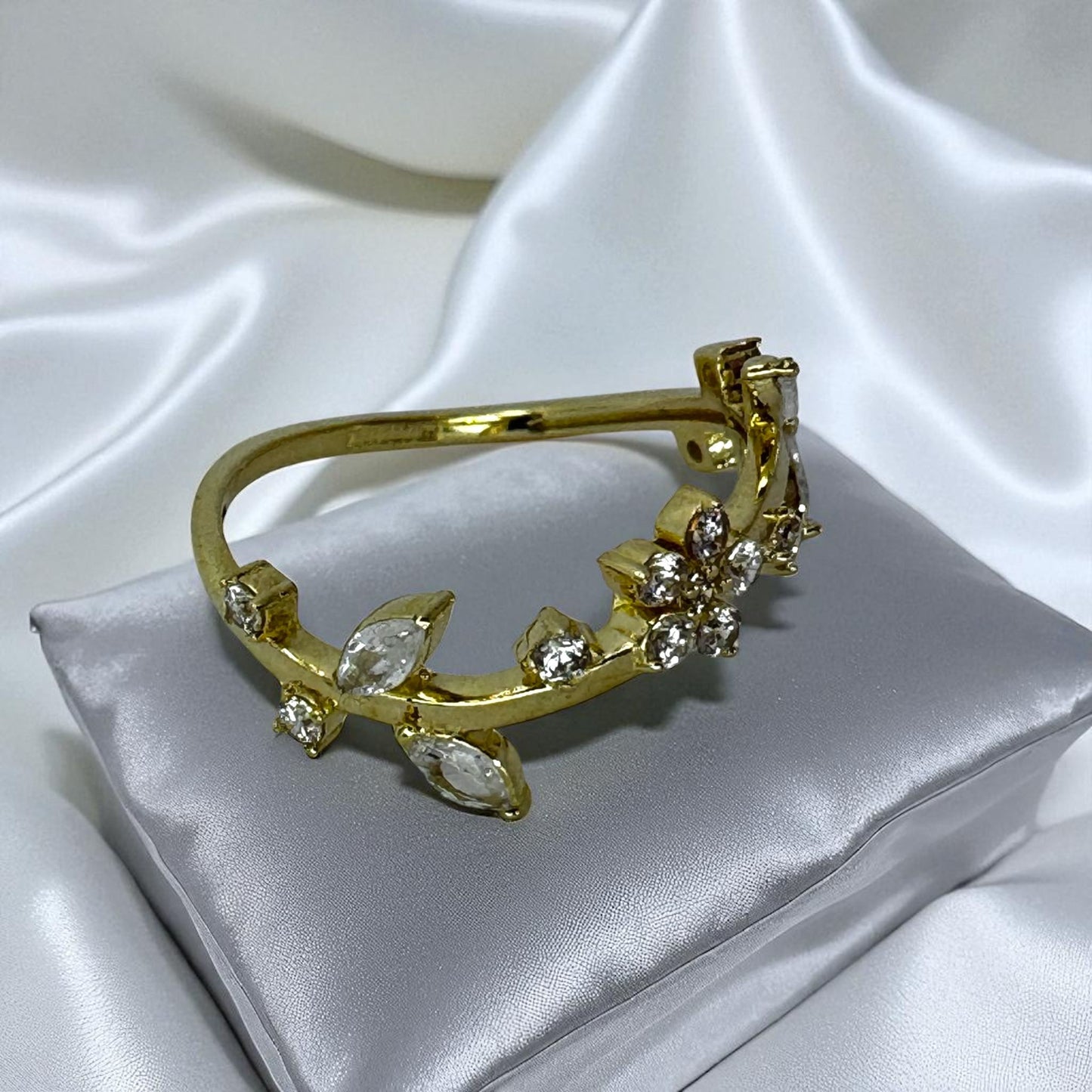 ANILLO DE FLORES EN ORO MEXICANO 10 K