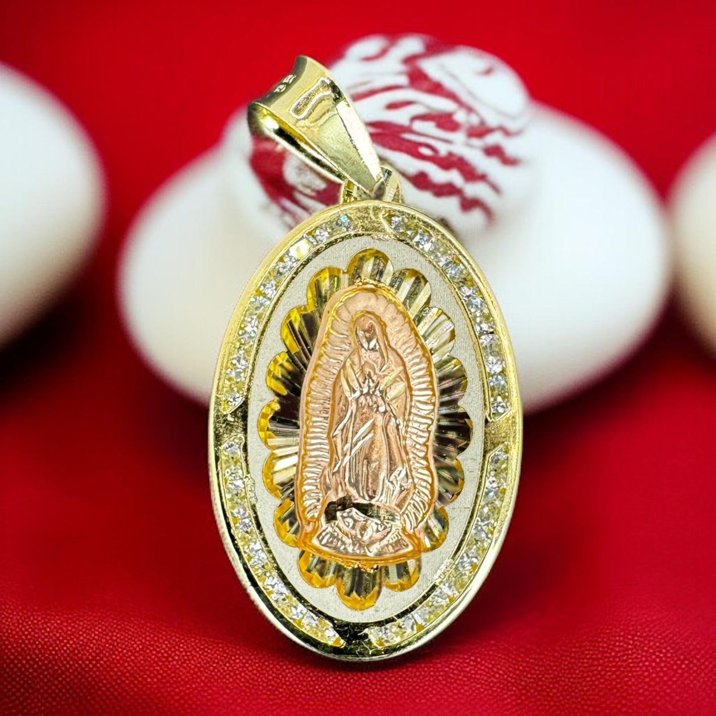 DIJE VIRGEN DE GUADALUPE 3 D EN ORO MEXICANO 10 K