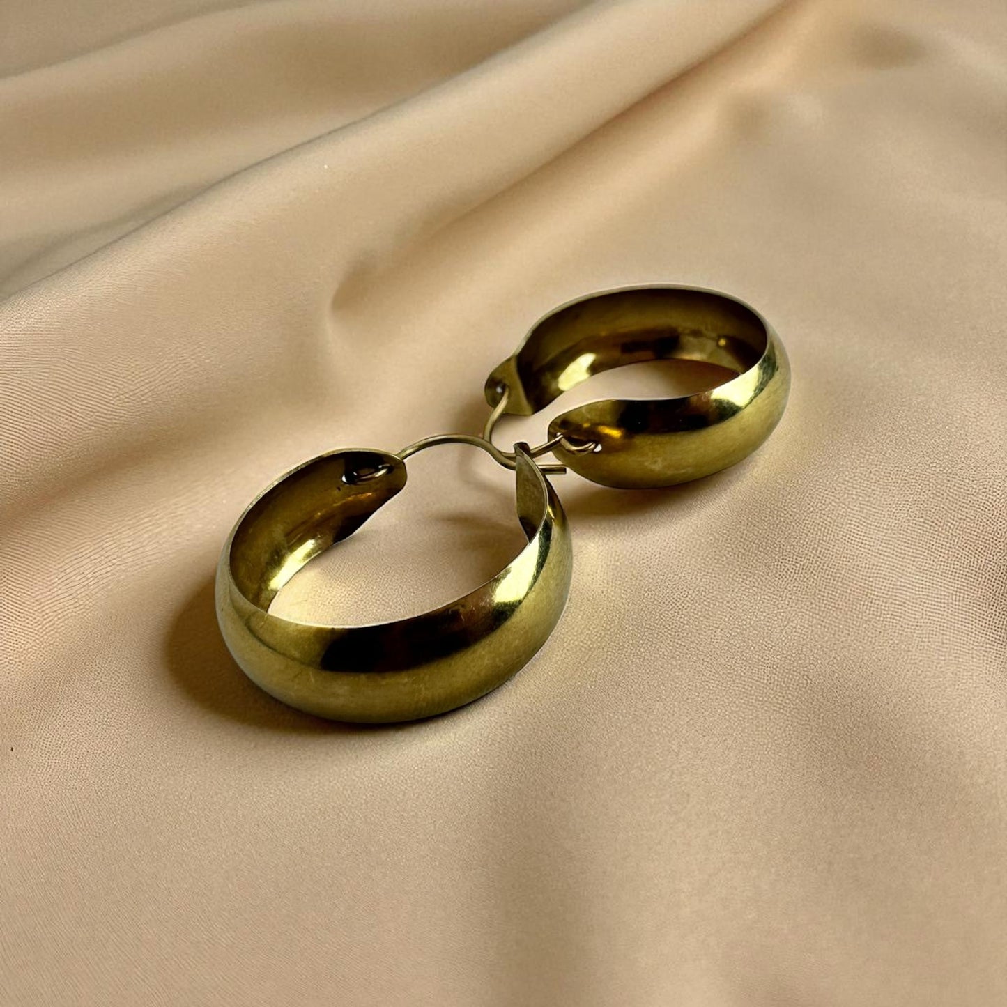 ARRACADA GRUESA LISA EN ORO MEXICANO 10 K