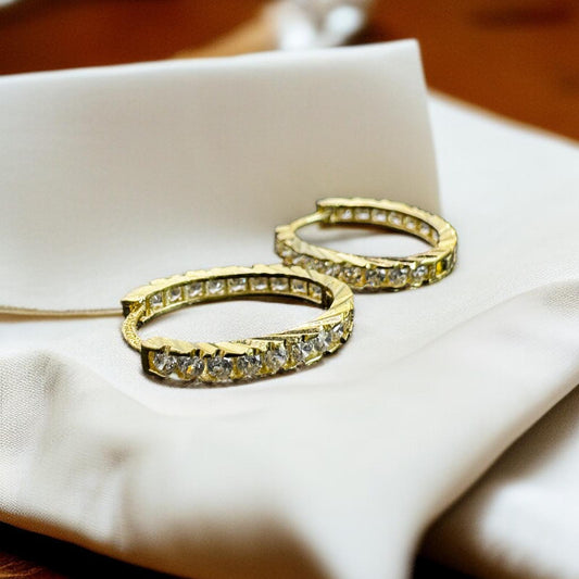 ARETE CON ZIRCONIAS EN ORO MEXICANO 10 K