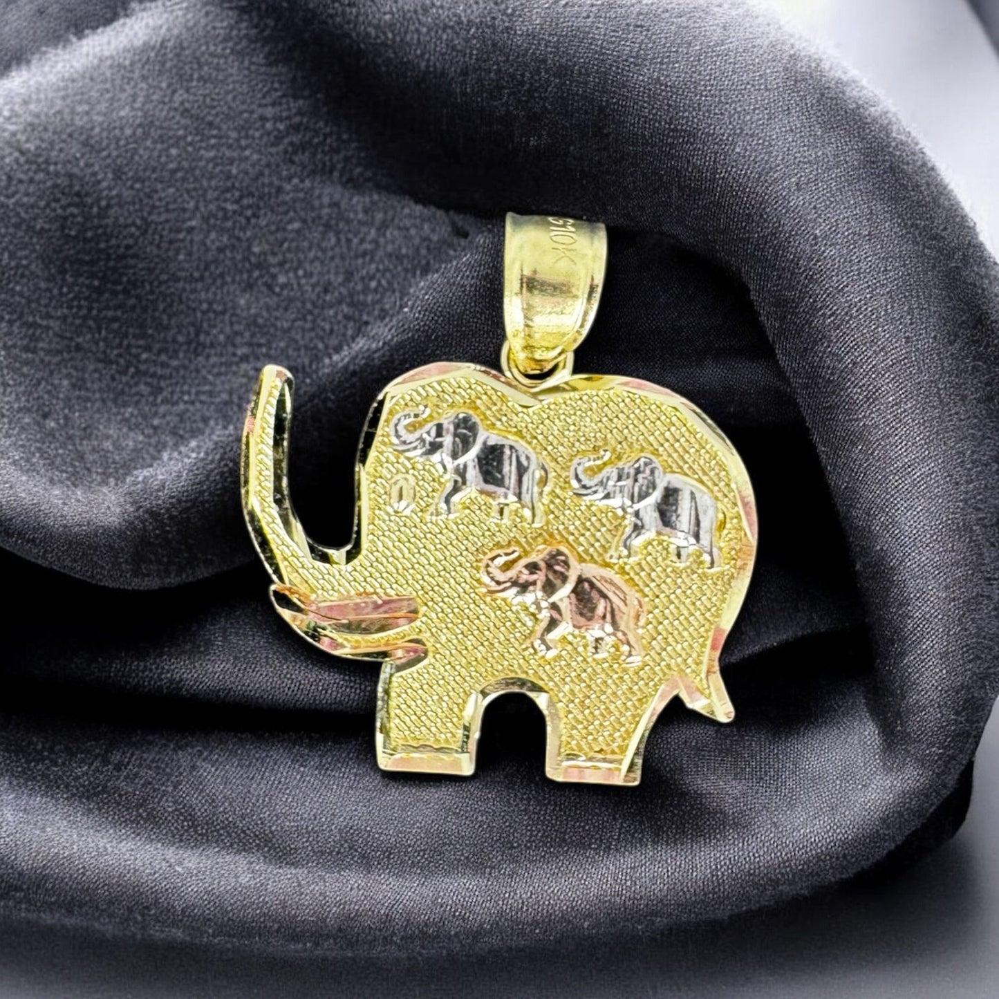 DIJE ELEFANTE EN ORO 10 K
