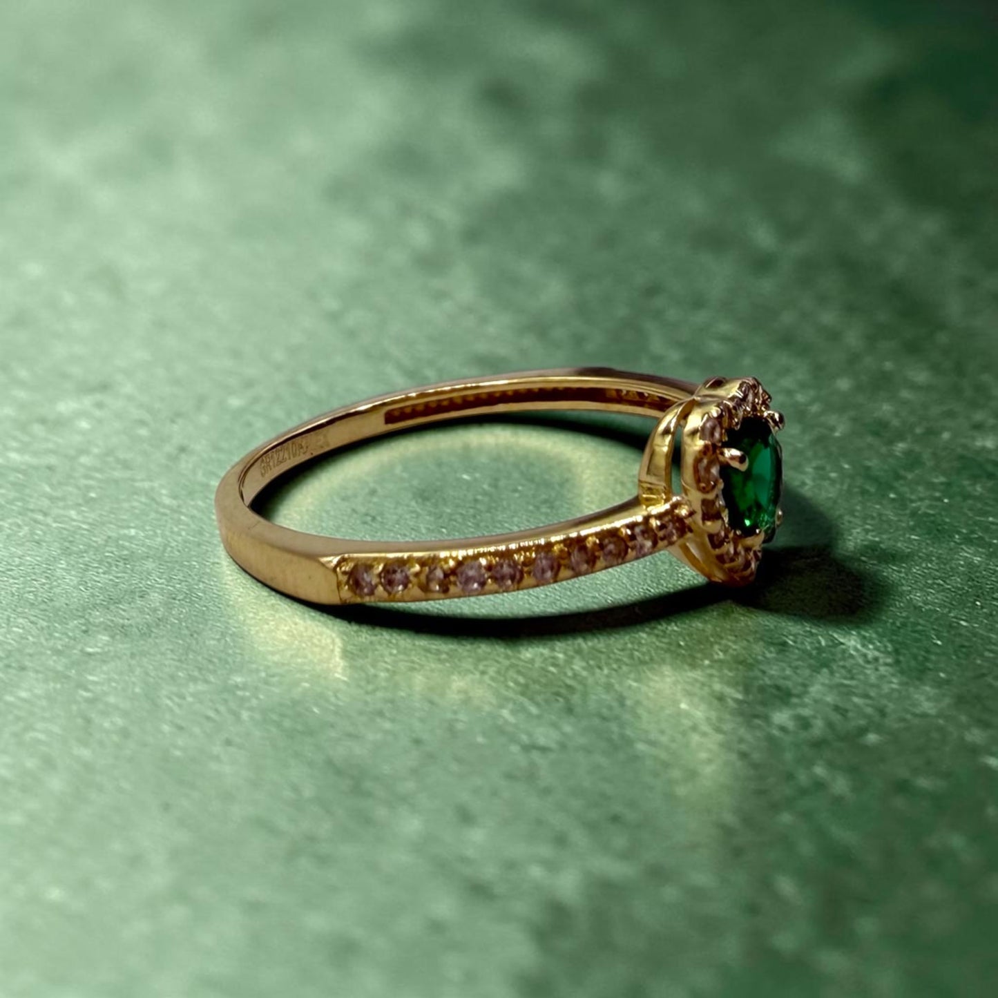 ANILLO DE CORAZON VERDE EN ORO MEXICANO 10 K