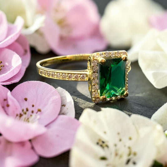 ANILLO RECTANGULAR VERDE EN  ORO MEXICANO 10 K