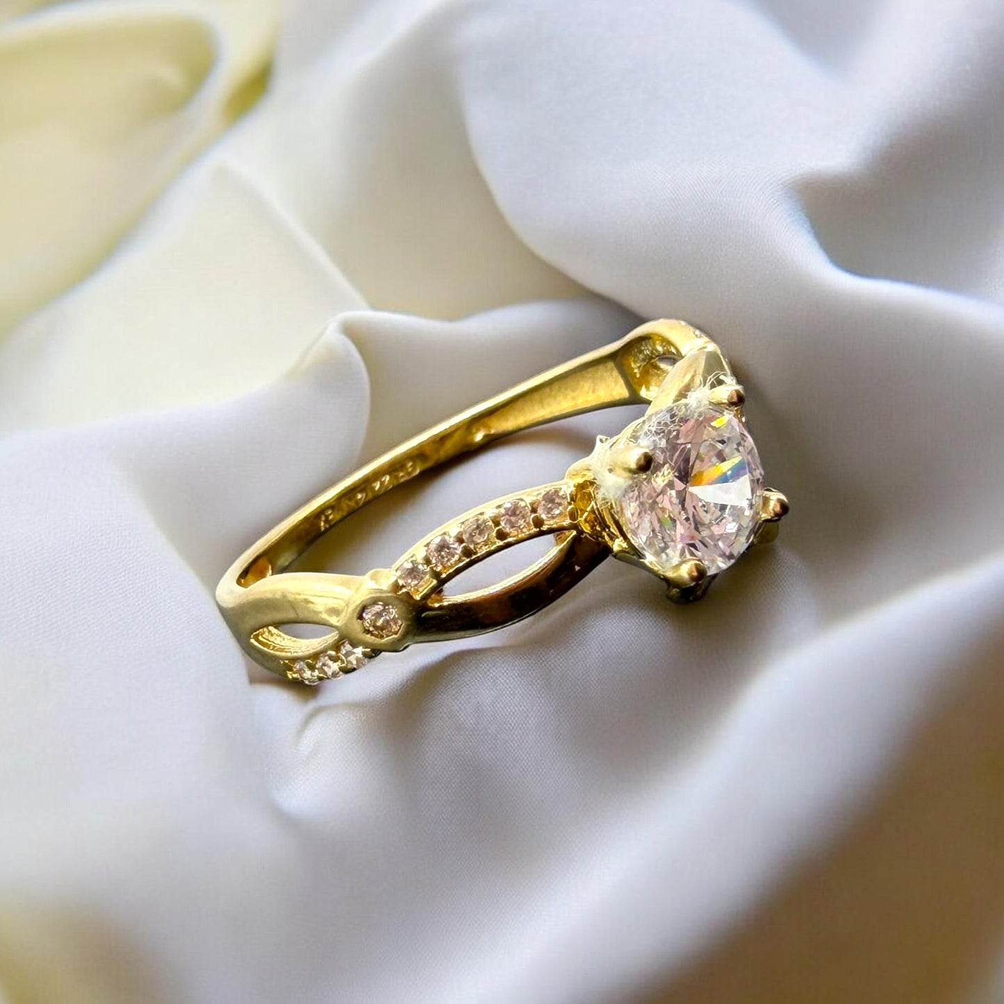 ANILLO DE COMPROMISO EN ORO 14 K