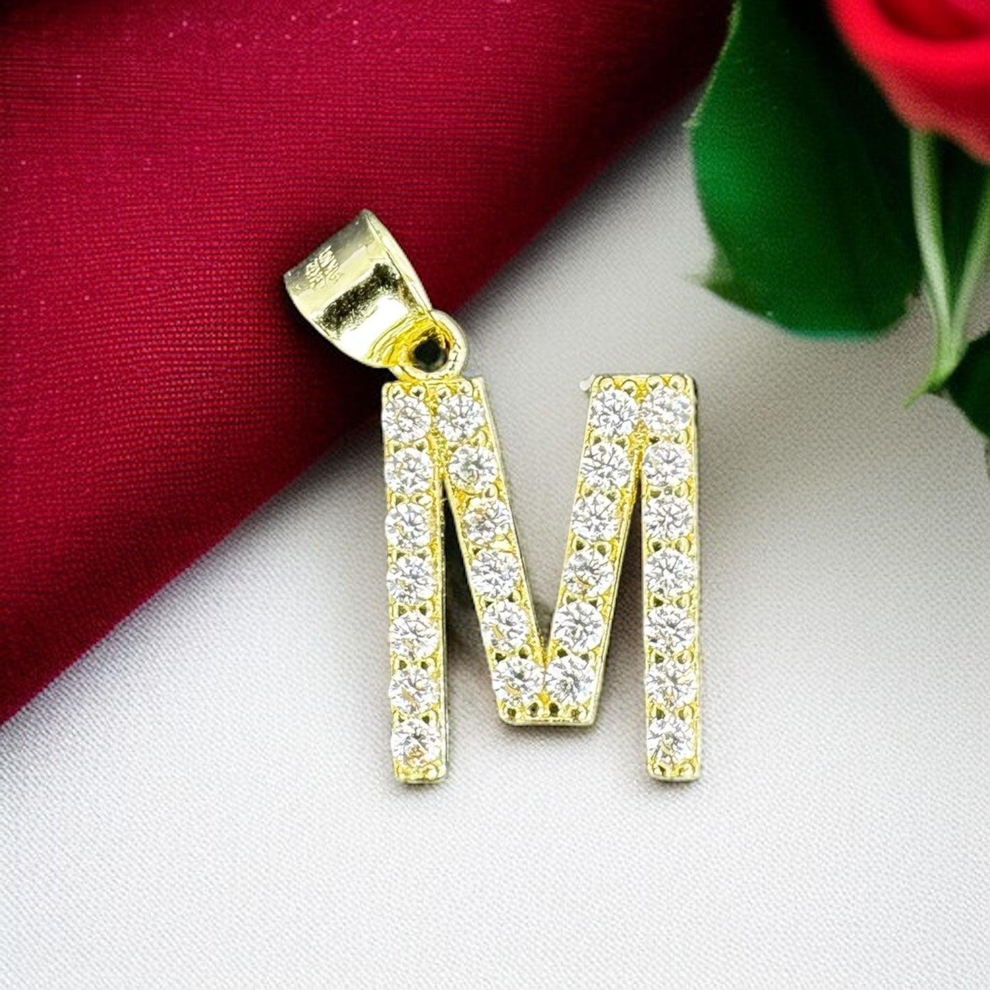 DIJE LETRA INICIAL EN ORO MEXICANO 10 K